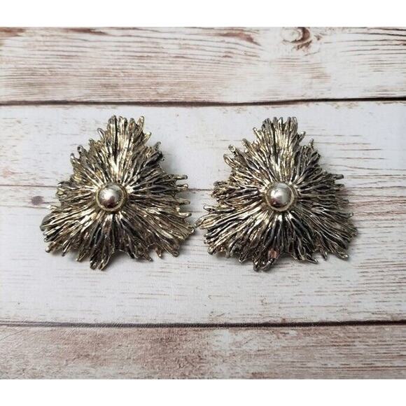 Vintage Clip On Earrings Large 1.5" Triangular Explosion Like Shape - Picture 1 of 6